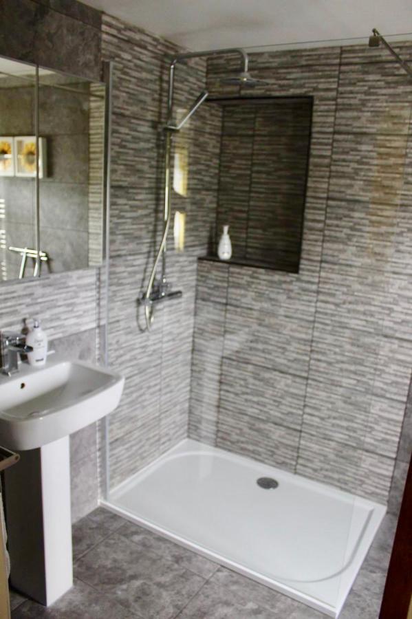 The Sun B&B Rooms Winforton Bagian luar foto